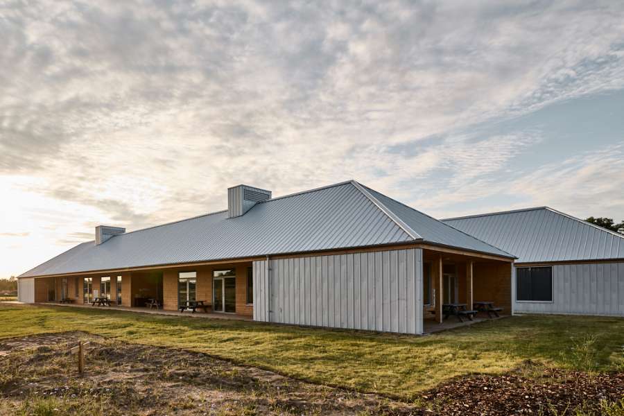 Jordbærmarkens pandeplader skaber landlig stemning og inspirerer til naturleg, Børnehuset Jordbærmarken, Rodskovvej 59, 8543 Hornslet